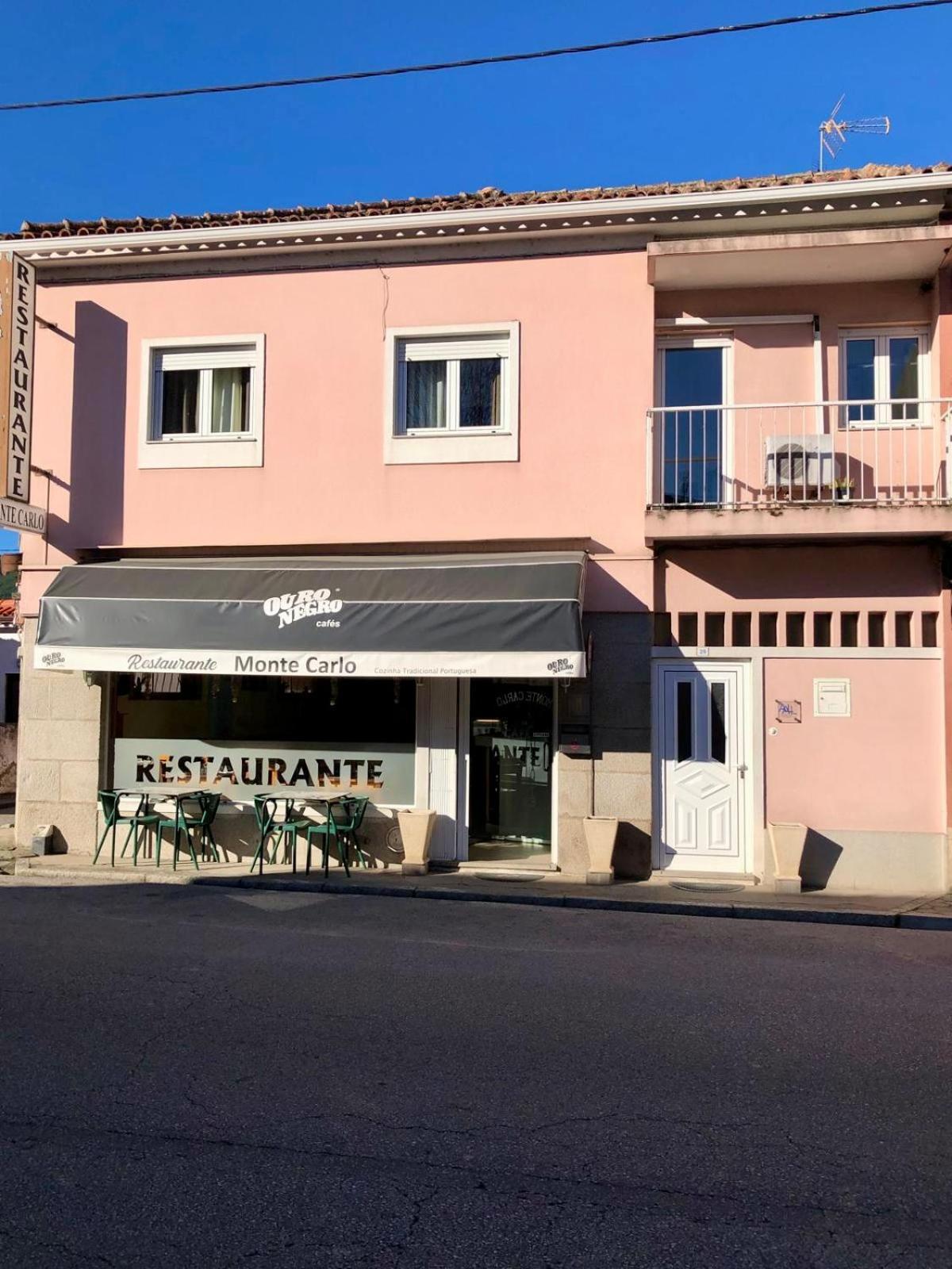 Monte Carlo - Restaurante E Alojamento Local 호텔 페드라스 살가다스 외부 사진